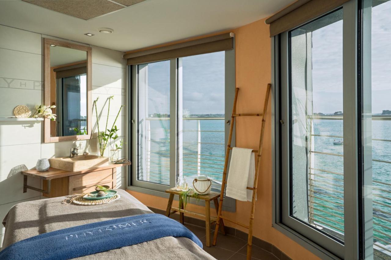 Residences Valdys Thalasso & Spa De Rockroum Роскоф Экстерьер фото