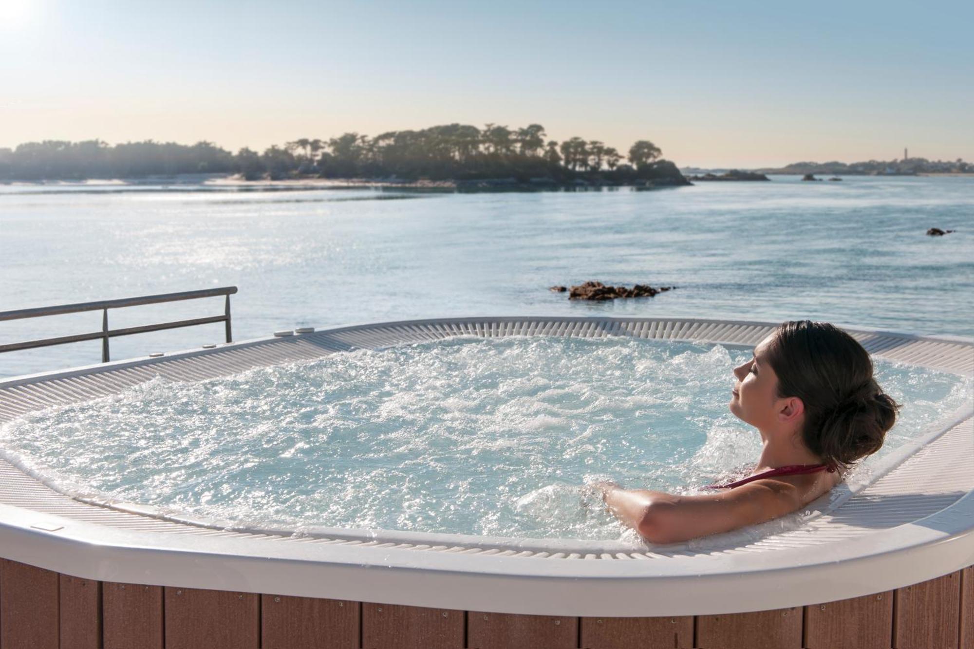 Residences Valdys Thalasso & Spa De Rockroum Роскоф Экстерьер фото