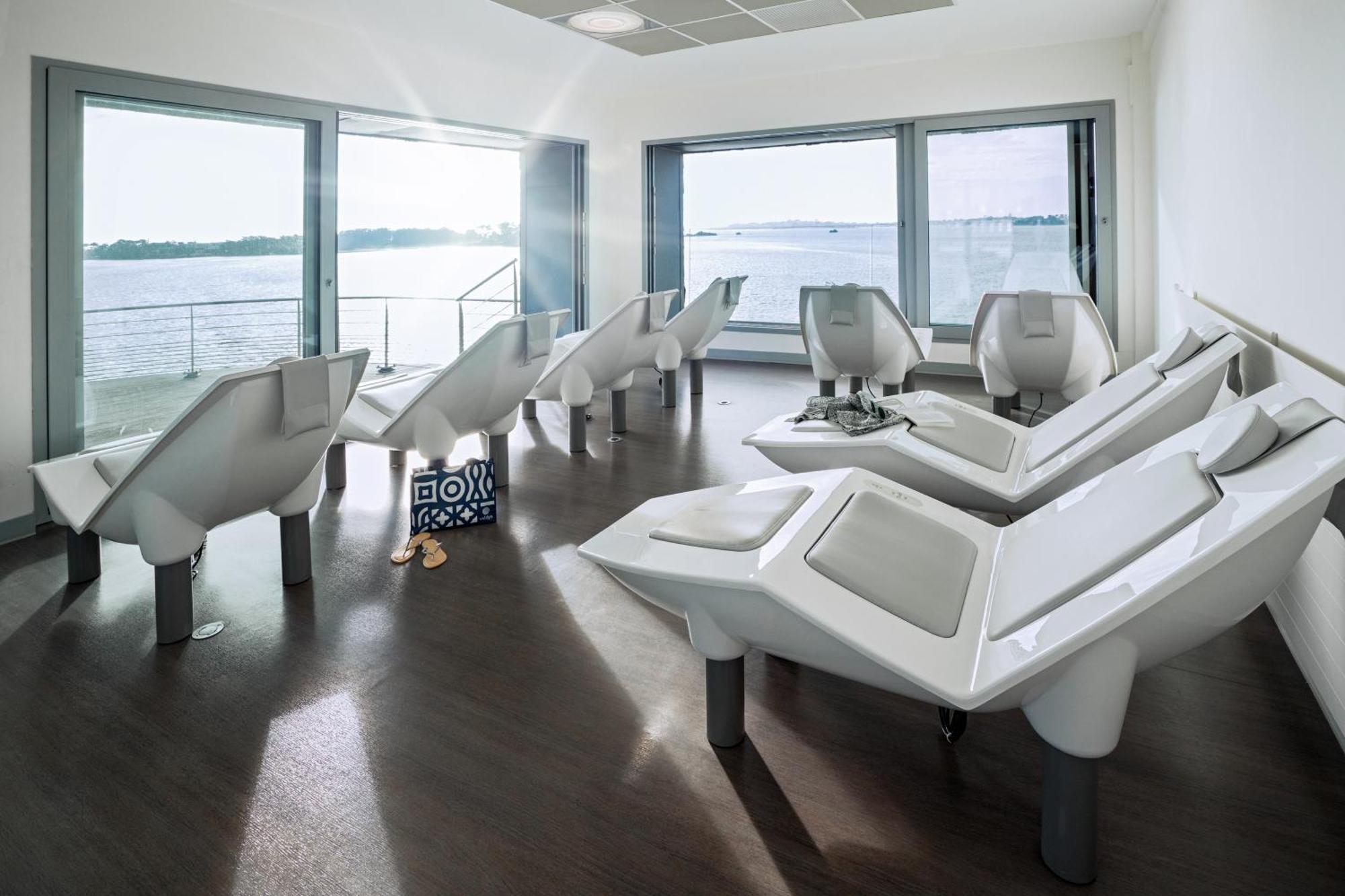 Residences Valdys Thalasso & Spa De Rockroum Роскоф Экстерьер фото