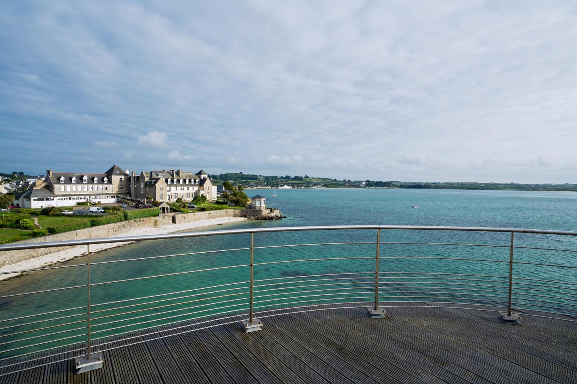Residences Valdys Thalasso & Spa De Rockroum Роскоф Экстерьер фото