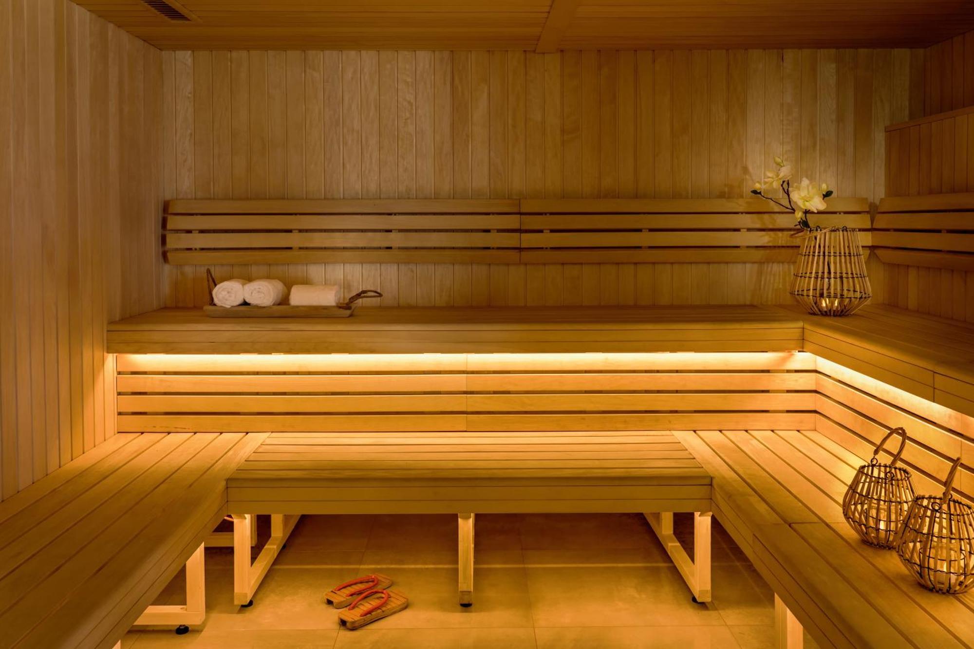 Residences Valdys Thalasso & Spa De Rockroum Роскоф Экстерьер фото