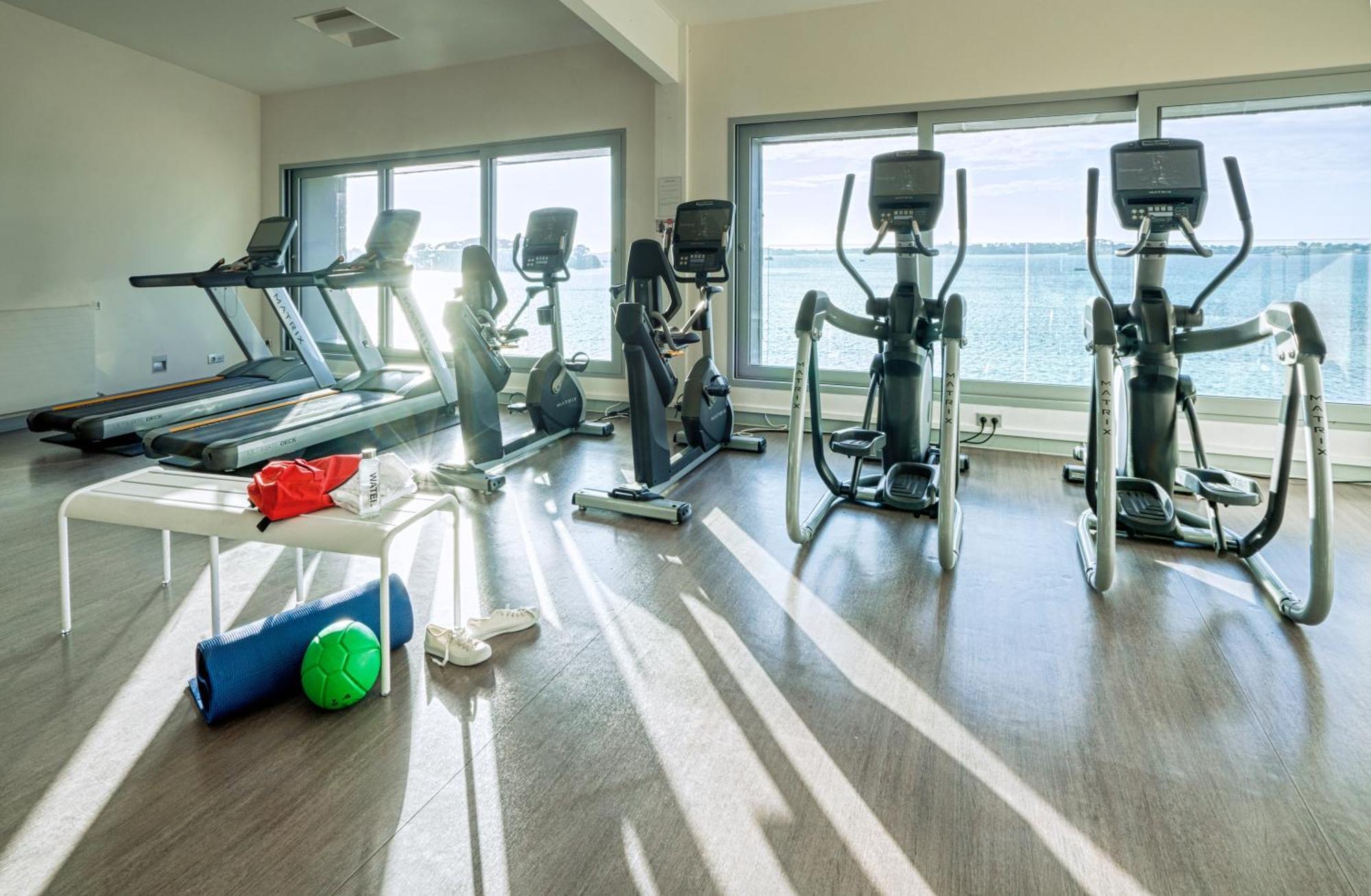 Residences Valdys Thalasso & Spa De Rockroum Роскоф Экстерьер фото