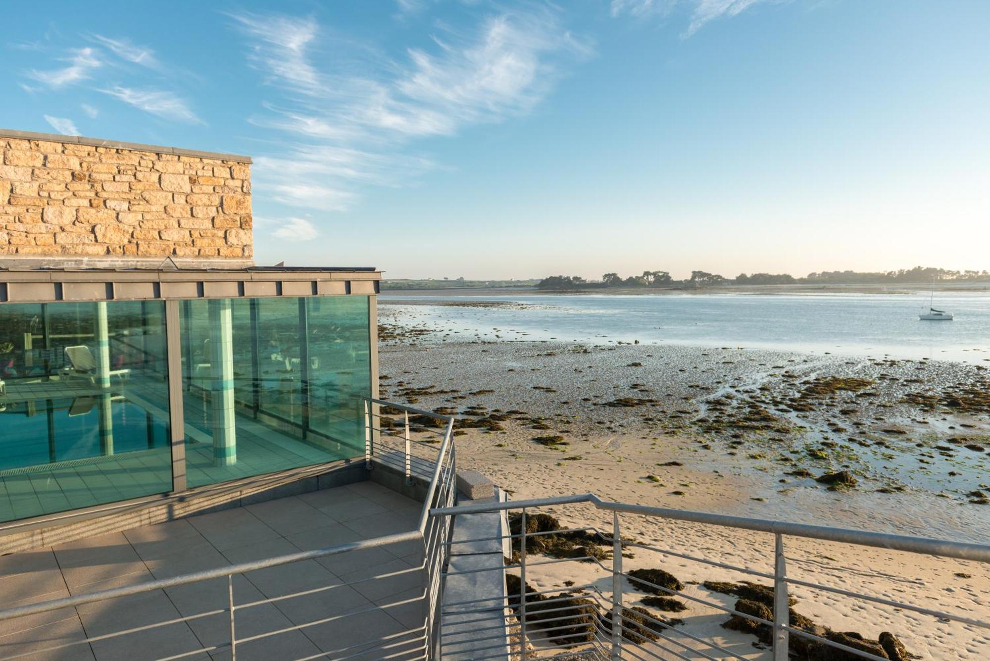 Residences Valdys Thalasso & Spa De Rockroum Роскоф Экстерьер фото